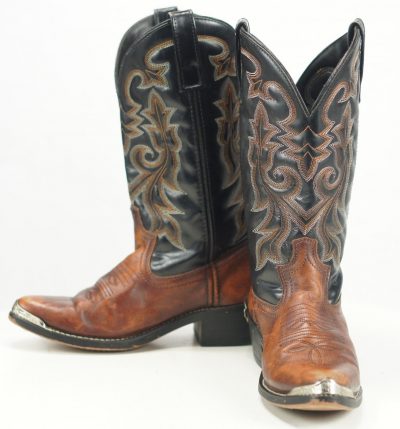 Black cowboy boots with silver tips best sale